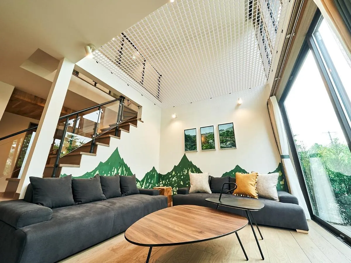 Rakuten Stay Villa Hakone Sengokuhara South Wing 102 Bbq Terrace Capacity Of 10 Persons